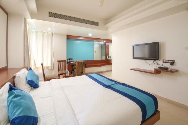 Hotel Mint Montvert Baner Pune Exterior foto