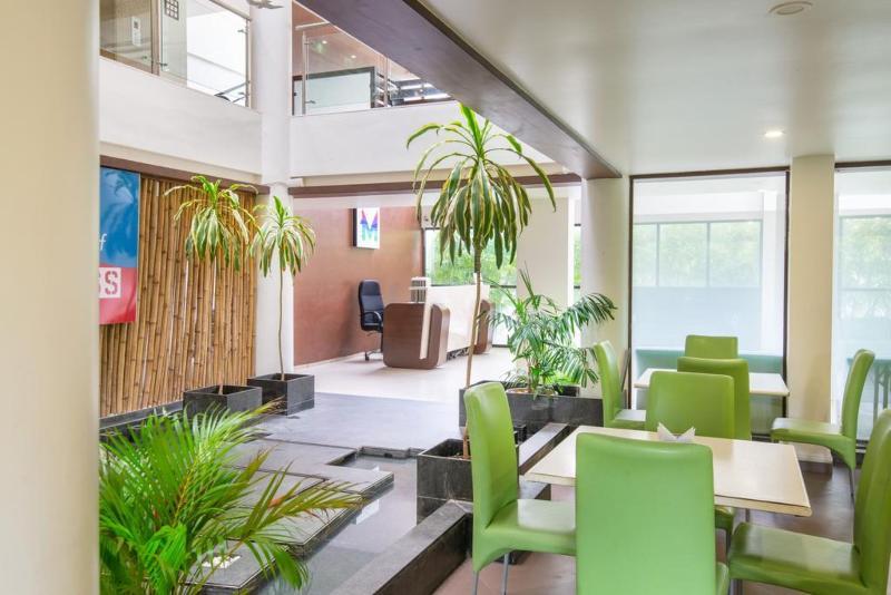 Hotel Mint Montvert Baner Pune Exterior foto