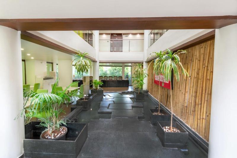 Hotel Mint Montvert Baner Pune Exterior foto